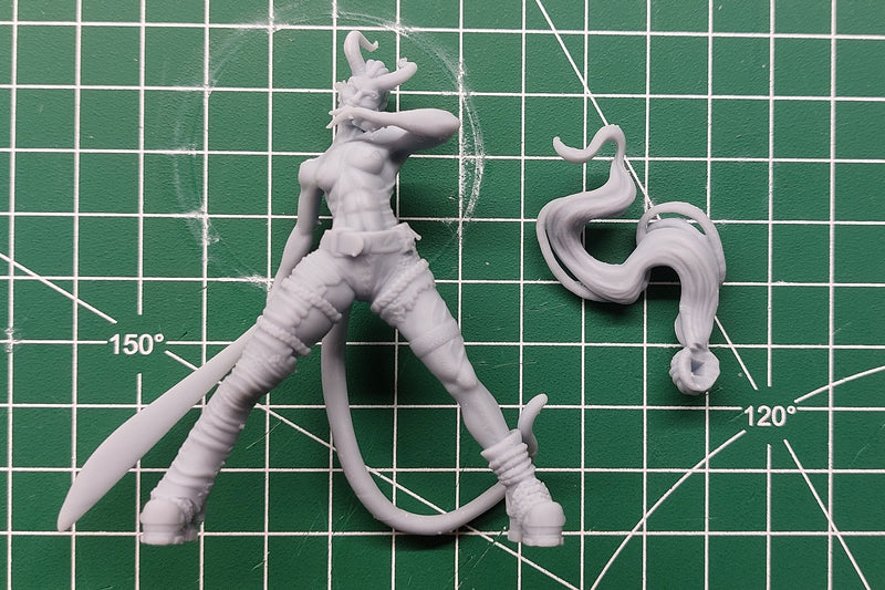 Sexy Daemon Khaya - DnD Miniature | Dungeons and Dragons Mini - Collectibles and Rolepaying - 75mm - 32mm - 28mm Scales