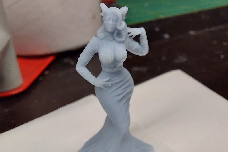Sexy Daemon Dayna - DnD Miniature | Dungeons and Dragons Mini - Collectibles and Rolepaying - 75mm - 32mm - 28mm Scales