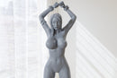Sexy Warrior Queen Chained NO COLUMN - DnD Miniature | Dungeons and Dragons Mini - Collectibles and Rolepaying - 32mm - 28mm - 75mm Scales