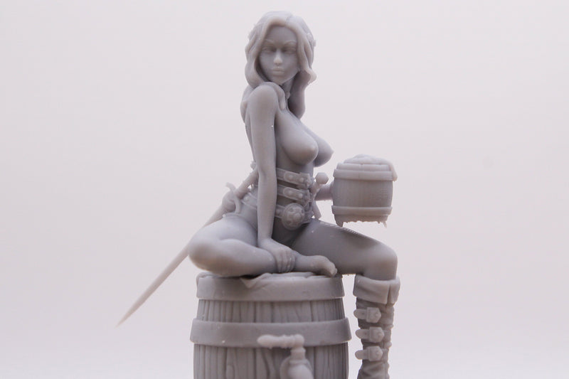 Sexy Jalissa Drinking (Alternative Outfit) - Sexy Pin-Up Fan Art - SFW - NSFW - 3D Resin Print Figure - 75mm Scale