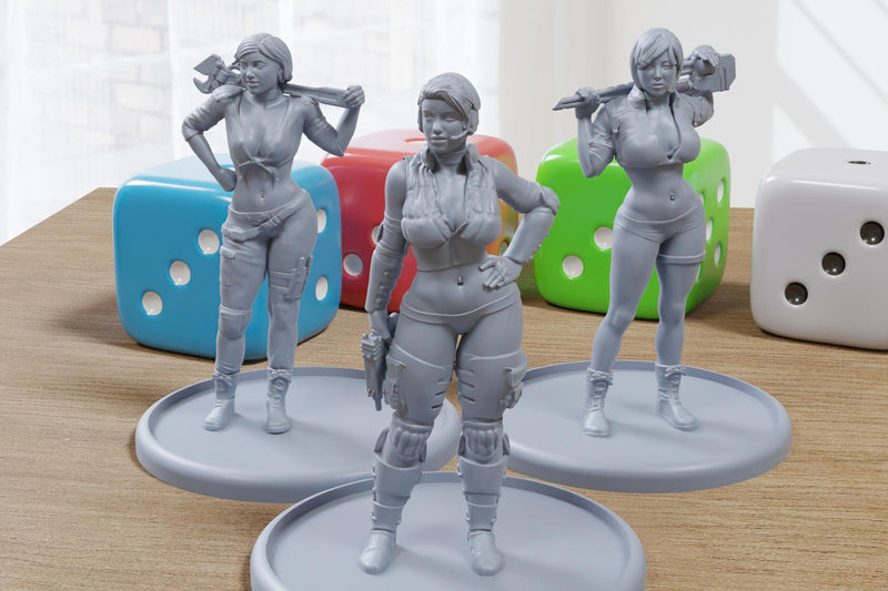 Mechanic Girls - Sexy Pinups - 3D Printed Minifigures for Fantasy Miniature Tabletop Games DND, Frostgrave 28mm / 32mm / 75mm