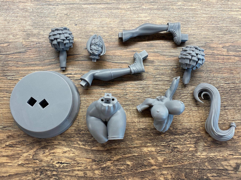 Bay the Battle Cheerleader - Sexy Pin-Up Fan Art - 3D Printed Miniature Figure - 32mm / 75mm / 170mm Scale - Garage Kit