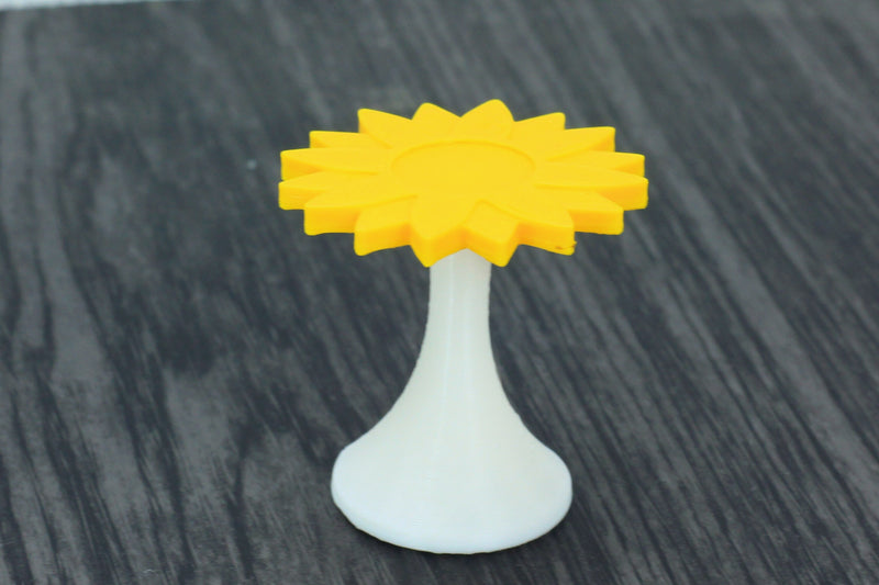 Colorful Sun Flower Side Table - Dollhouse Miniature 1:12 Miniature Dollhouse Furniture