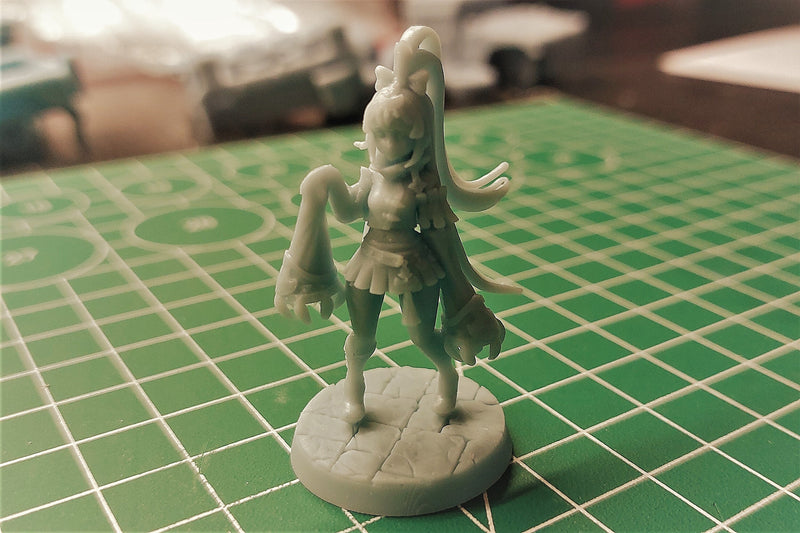 Purple Mage Sexy Female - DnD Miniature | Collectible and Rolepaying Sexy Pin-Up - 32mm - 28mm Scale
