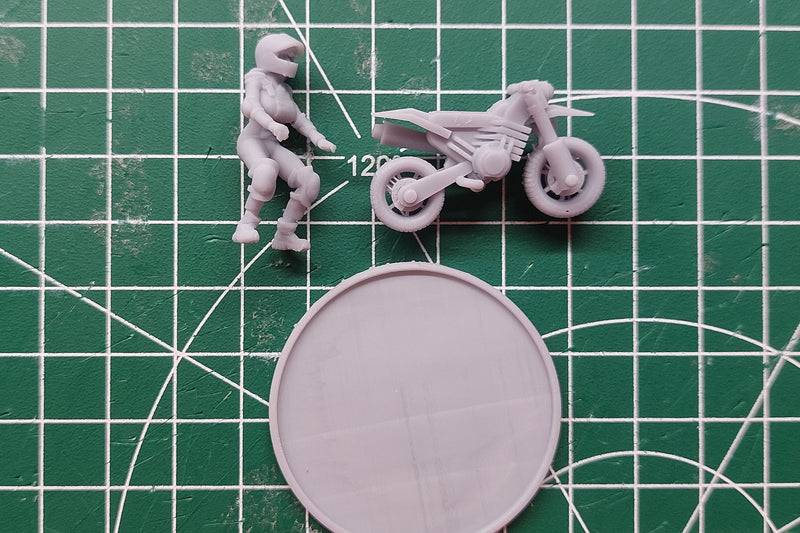 Cross Motorbike Biker Girl - 28mm/32mm Minifigure - Modern Wargaming Miniatures for Tabletop RPG