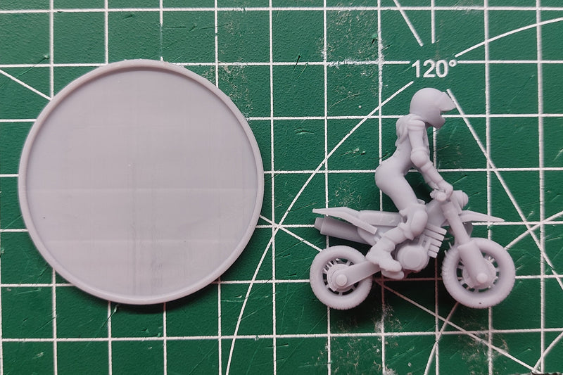 Cross Motorbike Biker Girl - 28mm/32mm Minifigure - Modern Wargaming Miniatures for Tabletop RPG