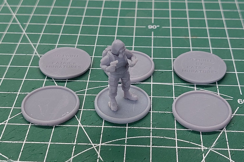 24pc set of thin 25mm Bases for Tabletop Wargaming Mini's - 3D Printed - Ideal for 28mm / 32mm Scale Miniatures